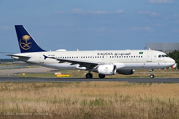 FRA AIRBUS 320-214 HZ-ASB 2009-10-14