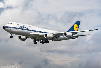 FRA BOEING 747-830 D-ABYT