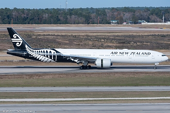 IAH BOEING 777-319ER ZK-OKN 2011-02-08