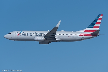 LAX BOEING 737-823 N983AN 2009-05-04