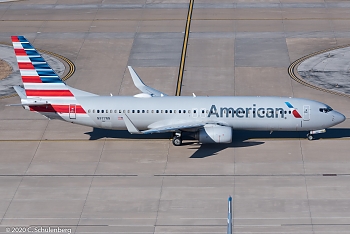 DFW BOEING 737-823 N977NN 2015-08-27