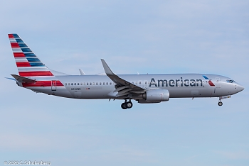 DFW BOEING 737-823 N942NN 2013-11-04